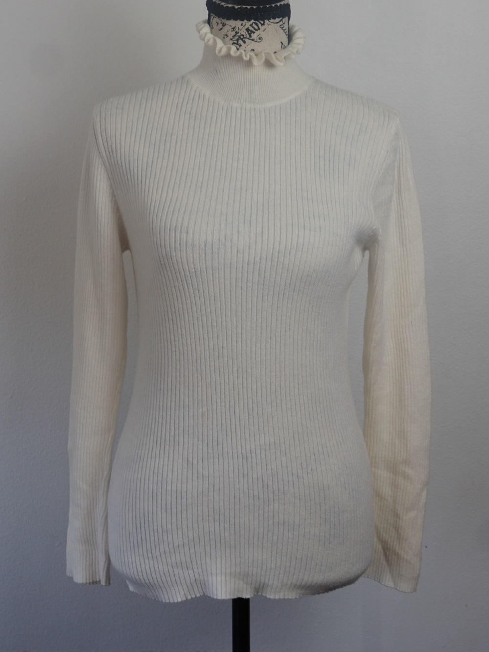 Frame Denim Cream Ribbed Crewneck Sweater